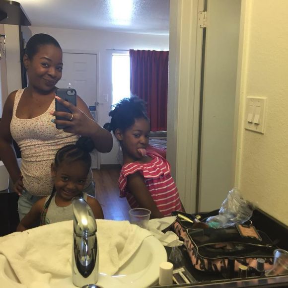 Meet your Posher, Moneak - Picture 1 of 1